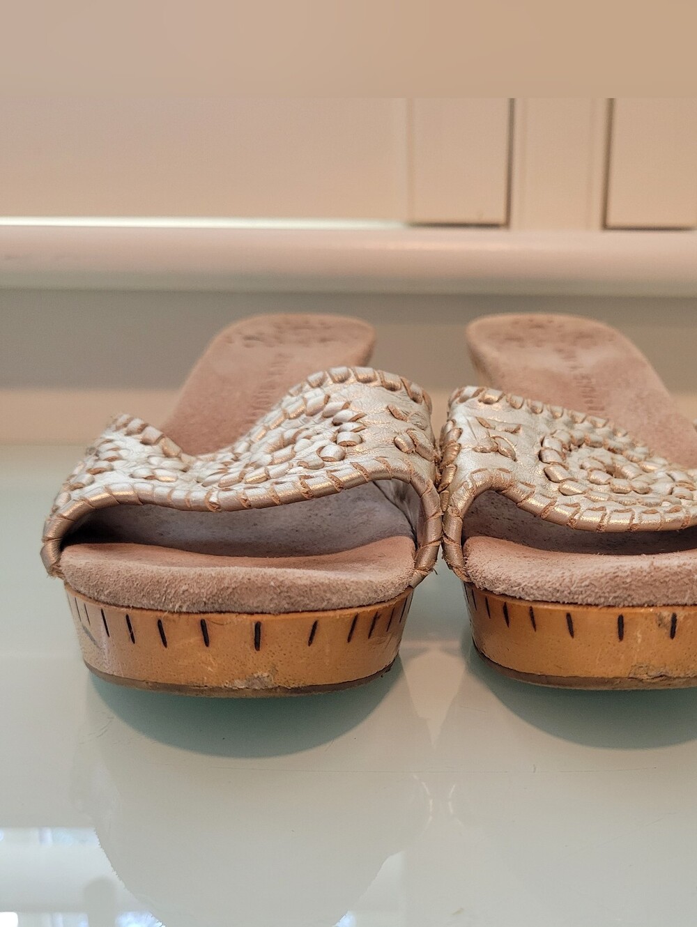 Jack Rogers Gold Metallic Heeled Sandals SZ 6.5 - Picture 6 of 8